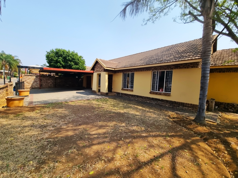 3 Bedroom Property for Sale in Waterval East North West